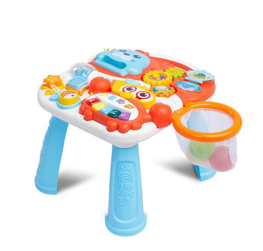 Perfect for a child who has already started to take their first steps. Thanks to the combination of several possibilities in one toy, it will take a toddler for many hours. It can act as a pusher or an interactive table with many attractions. A basket into which he can throw 3 plastic balls with a rattle, powered by batteries and a pull-out crab-shaped piano, spinning gears and many other surprises will make the time of play more enjoyable. The front panel can be removed and turned into a play table.
