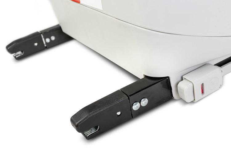 The Yoga car seat has been designed to accompany your child on journeys from birth to around 4 years. Weight categories 0-36 kg (groups 0+, I, II, III). It has 4 levels of seat inclination adjustment. The location of the center of gravity allows for a smooth and quick change of the seat inclination when the little traveler falls asleep. Yoga also has a TopTether belt and ISOFIX attachments that are released automatically using a lever mounted under the seat.