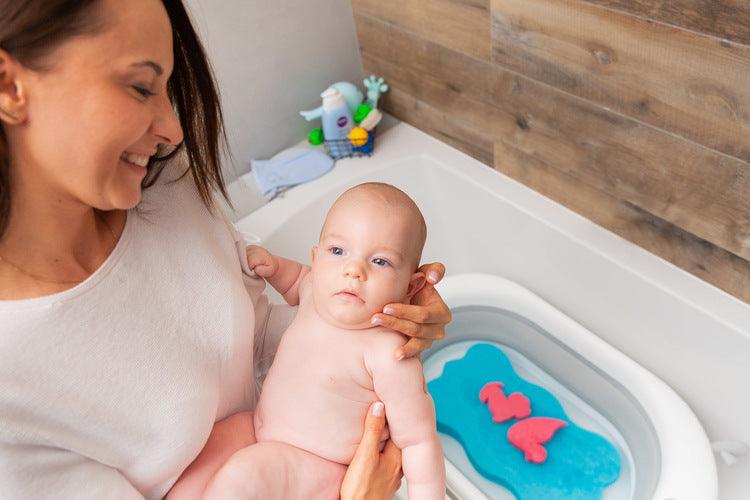 Foldable bathtub for small bathrooms and travels.It folds flat which makes it possible to save a lot of space in the apartment or a car. The bathtub has a classic shape and is decorated with cute deer horns. It can be used from the first days of baby’s life until he/she is ready for a bath in a traditional bath tub. It is made of durable and skin-friendly material. Additionally, the legs of the bathtub are equipped with anti-slip pads which prevent sliding and a blockade against self-folding.