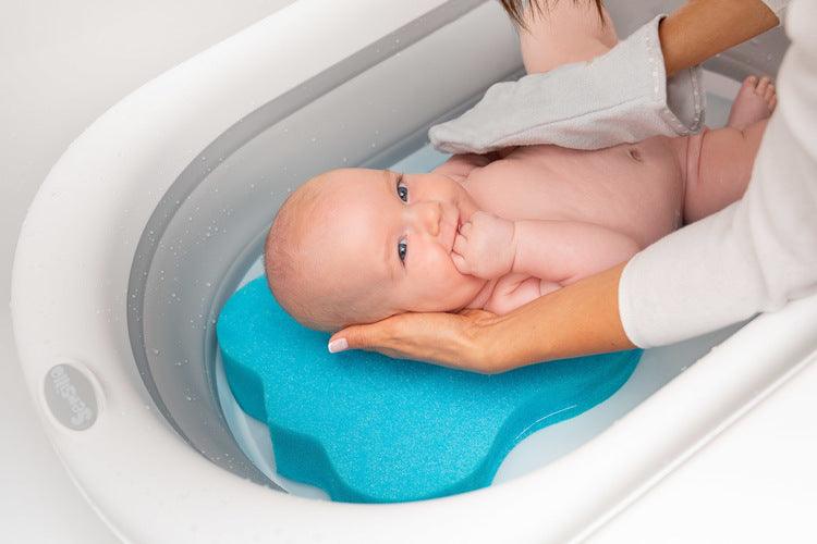 Foldable bathtub for small bathrooms and travels.It folds flat which makes it possible to save a lot of space in the apartment or a car. The bathtub has a classic shape and is decorated with cute deer horns. It can be used from the first days of baby’s life until he/she is ready for a bath in a traditional bath tub. It is made of durable and skin-friendly material. Additionally, the legs of the bathtub are equipped with anti-slip pads which prevent sliding and a blockade against self-folding.