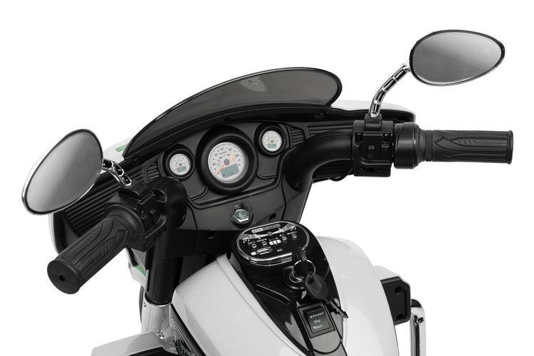 Riot is a unique three-wheeled motorcycle from Toyz, thanks to which children will be able to experience a motorcycle adventure. Just like a real motorcycle, the Riot has an easy-to-use handlebar throttle and brake pedal. Driving comfort is guaranteed by solid EVA foam wheels, a comfortable eco-leather seat and a multimedia panel with bluetooth. There is also a horn button in the multimedia panel, and a siren button in the police model.