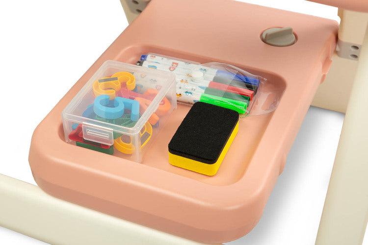 Learning to write and draw will now be easier with the TED education board from Toyz. The magnetic board equipped with a set of markers and colorful magnets also includes a chair that will allow the little artist's tired legs to rest. The look of the set will appeal to every lover of bears.