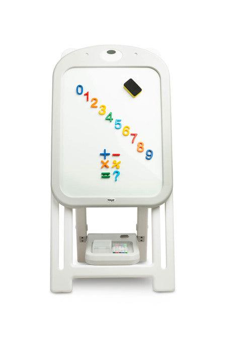 Learning to write and draw will now be easier with the TED education board from Toyz. The magnetic board equipped with a set of markers and colorful magnets also includes a chair that will allow the little artist's tired legs to rest. The look of the set will appeal to every lover of bears.