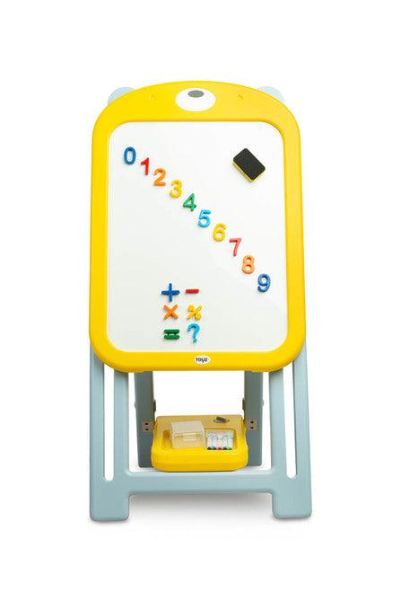 Learning to write and draw will now be easier with the TED education board from Toyz. The magnetic board equipped with a set of markers and colorful magnets also includes a chair that will allow the little artist's tired legs to rest. The look of the set will appeal to every lover of bears.