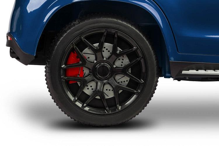 Mercedes W166 is a battery car licensed by Mercedes faithfully reflecting M-class SUVs. LED front and rear lights, eco-leather seat, rear shock absorbers and a unique color make small drivers feel like in a real premium car. Additional fun is added by the 4x4 drive with very powerful 40W engines and EVA foam wheels. Taking care of safe fun, the car is equipped with a lap seat belt, free start and automatic brake. Parents will appreciate the remote control and wheels for easy portability.