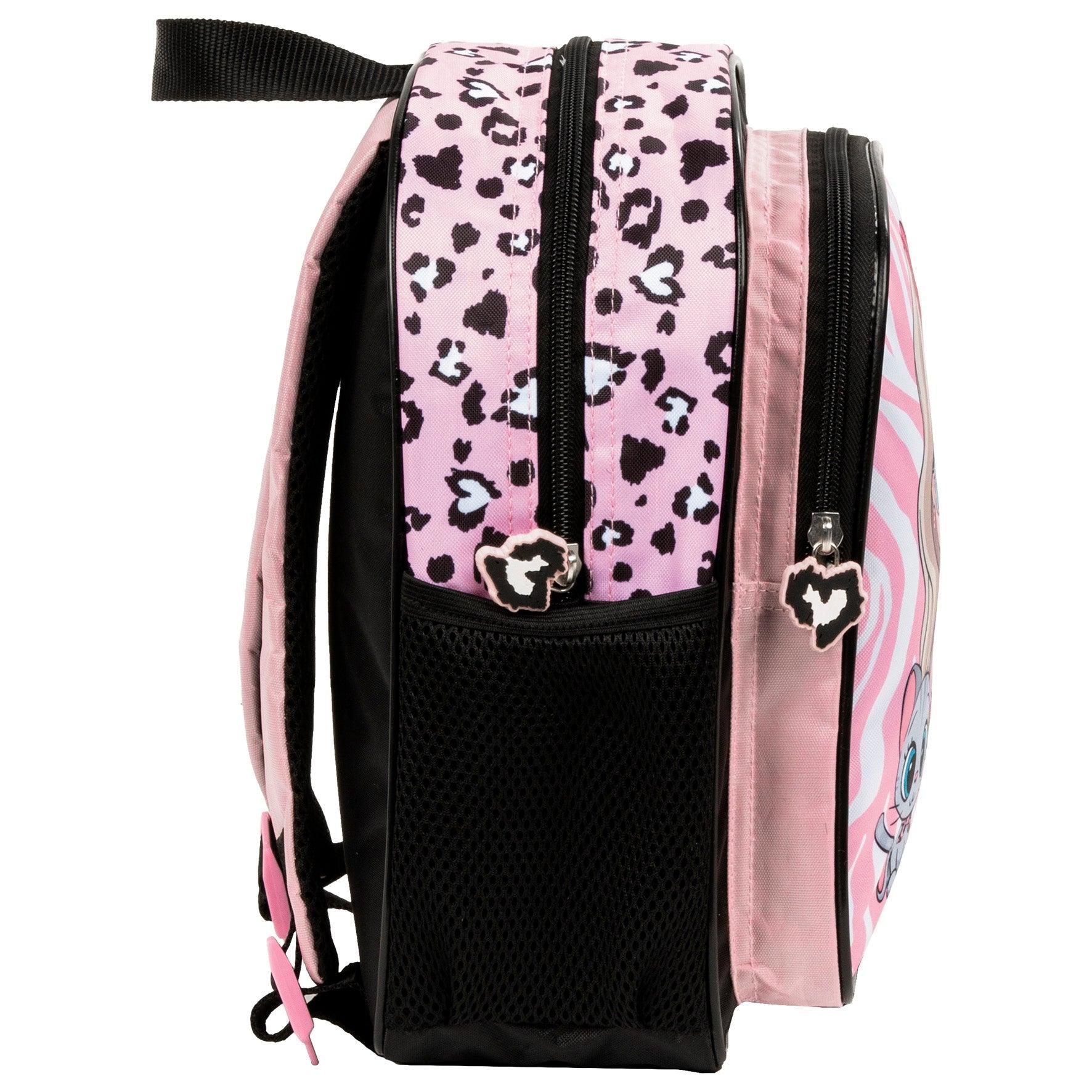 A lightweight, comfortable backpack for the youngest. Effortlessly carry the essentials for your little one. This backpack is perfect for adventures and school days alike, ensuring your child's comfort and organization all day long. The perfect way to make your child's day easier. Keep them organized and comfortable, whether they're at school or out exploring.