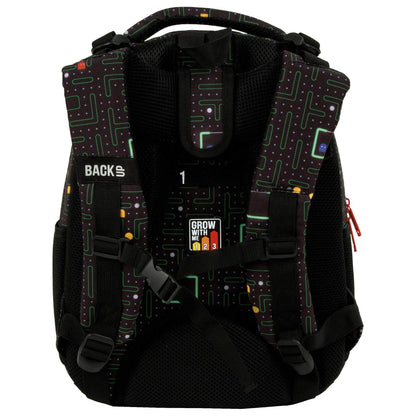 An intricate labyrinth filled with points, obstacles and... Opponents! In this game, dexterity and logical thinking skills are worth gold. Colorful sprites roam the intricate corridors of black material, and intense red accessories give the BackUP backpack from the Gamer collection an energetic expression. Addictive like the best computer game, this is a backpack for a boy who is already looking forward to the next school challenges.