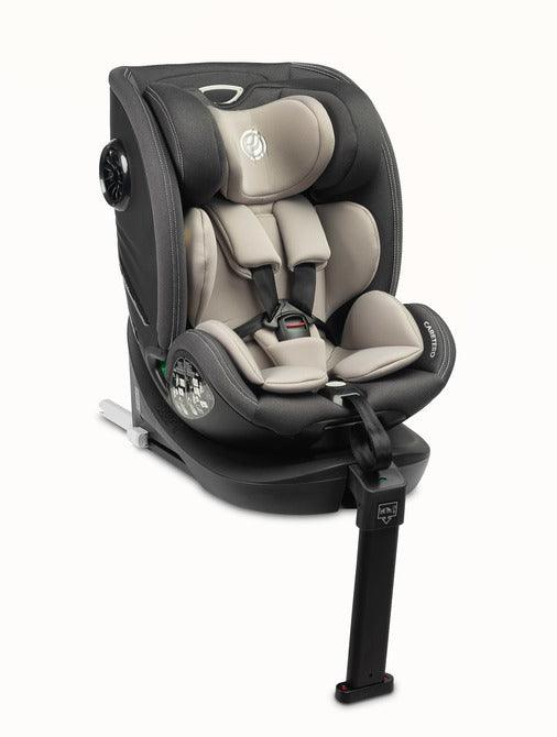 Fortis is a car seat for children with a height of 40 cm to 150 cm, which will provide comfort from the first moments of the child's life. Fortis meets i-Size approval standards, guaranteeing travel with the highest safety standards. Equipped with a stabilizing leg, it can be mounted in a car using ISOFIX hooks. The seat is equipped with an integrated button that is also responsible for adjusting the inclination and rotating the seat 360 degrees.