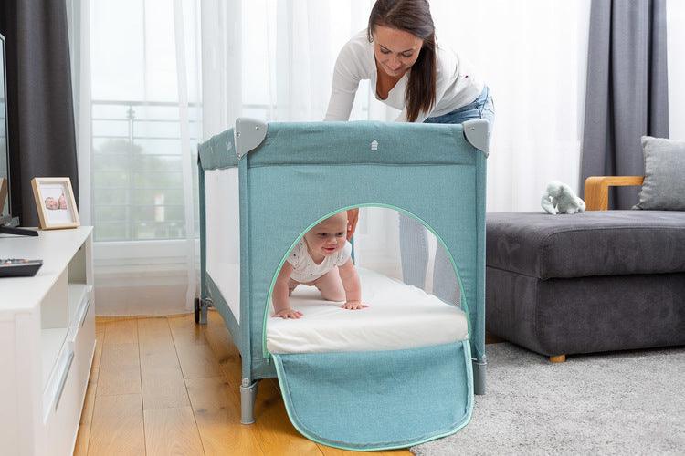 Made some smart adjustments to the well known Basic model. It turned out to be so good, we decided to award it with a big PLUS. The most important addition is the second floor lever. It helps in childcare during the early stages (up to 9 kg) making every parent's life easier. Also the wheels are a handy extra – they allow to move the playpen around with ease. Our another goal was to make the Basic PLUS playpen elegant. We used solid and durable Melange fabrics for the upholstery.