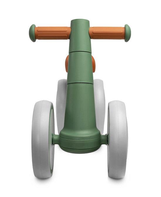 OTTO is a balance bike for the youngest, which will make learning to keep balance great fun on walks with their parents. Its metal frame ensures solidity of the structure, and the wheels made of flexible EVA foam guarantee driving comfort. OTTO is very easy to assemble, and its unusual appearance and interesting color scheme will catch the eye of every parent.