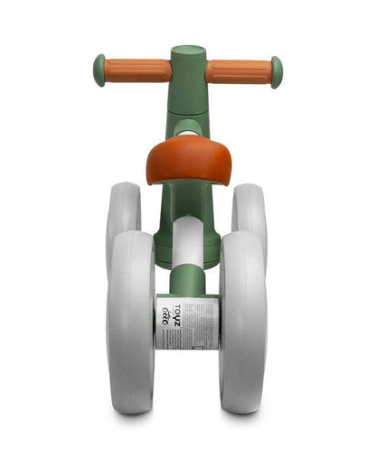 OTTO is a balance bike for the youngest, which will make learning to keep balance great fun on walks with their parents. Its metal frame ensures solidity of the structure, and the wheels made of flexible EVA foam guarantee driving comfort. OTTO is very easy to assemble, and its unusual appearance and interesting color scheme will catch the eye of every parent.