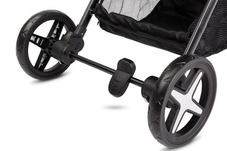 Walking with children is a real challenge and pleasure at the same time. Thanks to the new Colosus stroller, this pleasure will be even greater and the walking challenges will be easier to overcome. Large foam wheels make it easier to ride on more difficult terrain. Cushioning the front wheels further enhances comfort. These solutions mean less: maneuvering, dodging and gripping. A very spacious interior and a comfortable insert make it easy for the child to find the most comfortable position.