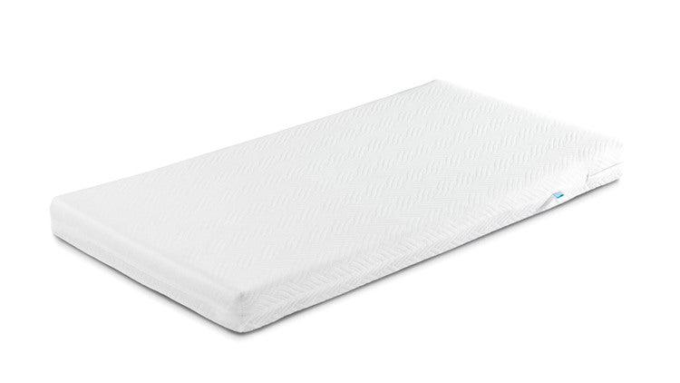 122 x 60 cm Buckwheat-Foam-Coconut Mattress 11 cm thick, buckwheat-foam-coconut mattress. Provides comfort and restful sleep of a baby. Its unique pocket buckwheat filling contains components inhibiting the development of micro flora and mites. It does not spring, provides  proper backrest and adapts to baby position during sleep. It does not stop air circulation. The layer of natural coconut fibers stiffens the construction of the mattress.