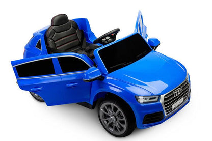 The Audi Q5 is a licensed battery vehicle that combines the comfort of an SUV with the sportiness of the Audi brand. The comfort of play is increased by a comfortable eco-leather seat, 5-point seat belts, EVA foam wheels and shock absorbers. Q5 is powered by 2 dynamic 35W motors and a 7Ah battery, which guarantees a long ride.The time spent behind the wheel will be made more pleasant by the multimedia panel with built-in melodies and AUX (mini jack) and USB (mp3 files) inputs.