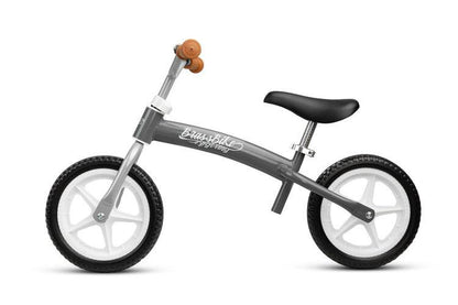 BRASS is a balance bike that will help your child learn to keep balance and will provide many hours of fun walking with parents. Its metal frame is designed to be inverted and to better adjust the height of the saddle and handlebars to the height of the little cyclist. The wheels of the bicycle are made of EVA foam, so that flat tire is not an option. High ride comfort, even on uneven surfaces, provided by the rubber, foam-filled wheels of the balance bike.