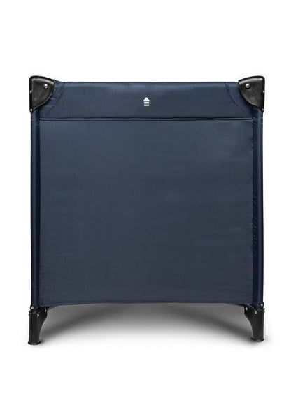 KEY travel cot is a good solution for travel and at home. The cot has a simple, solid structure, which, combined with the ease of use and low weight of the product, will work in any situation. The cot is equipped with a 120x60cm mattress and a transport bag, which are perfect for guest conditions.