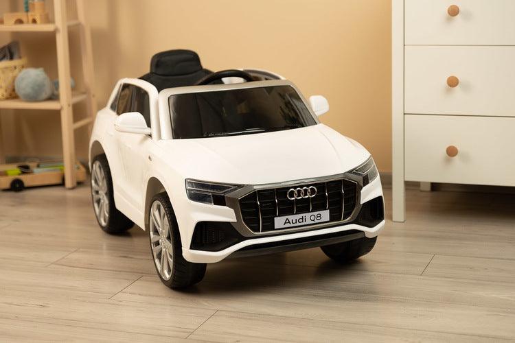 Toyz Audi Q8 is a modern battery ride on that will provide fun for many young drivers. The car will not only provide a lot of fun, but also help in the development of the toddler's motor coordination. The Audi license guarantees high quality and accuracy of reproduction. Toyz Audi Q8 has two 25W engines, a 12V, 4,5Ah battery.