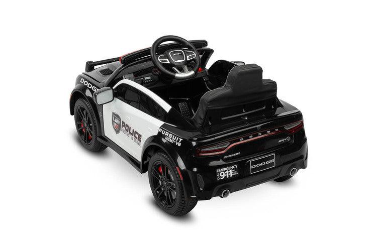 Dodge Charger Police from Toyz is a licensed battery carrier modeled on the iconic American car. The youngest users will be able to feel like American policemen. They will hear the sound of the V8 engine. To go in pursuit, all you have to do is turn on the police lights with a siren with one button. Two powerful 40W motors will help in chasing criminals, and stopping them will be facilitated by a microphone with a megaphone built into the vehicle. Comfort and safety are ensured by EVA foam wheels.