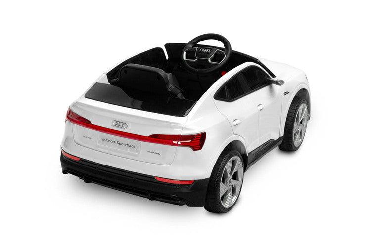 Audi E-tron Sportback is a Toyz licensed battery car that combines elegant design with the dynamism of an electric drive. Modern narrow mirrors and a combined rear light beam. The inner strength of the E-tron Sportback is the all-wheel drive with 45 W motors. They are powered by a 7 Ah battery. Comfort and safety of play are ensured by rear shock absorbers, EVA foam wheels, eco-leather seat, 3-point belts, slow start, two speed modes and an automatic brake.