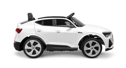 Audi E-tron Sportback is a Toyz licensed battery car that combines elegant design with the dynamism of an electric drive. Modern narrow mirrors and a combined rear light beam. The inner strength of the E-tron Sportback is the all-wheel drive with 45 W motors. They are powered by a 7 Ah battery. Comfort and safety of play are ensured by rear shock absorbers, EVA foam wheels, eco-leather seat, 3-point belts, slow start, two speed modes and an automatic brake.