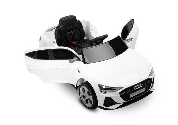 Audi E-tron Sportback is a Toyz licensed battery car that combines elegant design with the dynamism of an electric drive. Modern narrow mirrors and a combined rear light beam. The inner strength of the E-tron Sportback is the all-wheel drive with 45 W motors. They are powered by a 7 Ah battery. Comfort and safety of play are ensured by rear shock absorbers, EVA foam wheels, eco-leather seat, 3-point belts, slow start, two speed modes and an automatic brake.