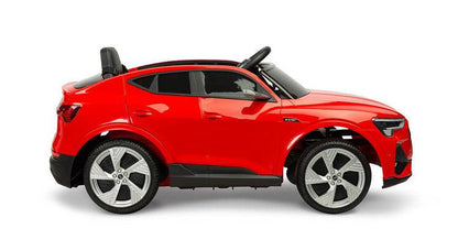 Audi E-tron Sportback is a Toyz licensed battery car that combines elegant design with the dynamism of an electric drive. Modern narrow mirrors and a combined rear light beam. The inner strength of the E-tron Sportback is the all-wheel drive with 45 W motors. They are powered by a 7 Ah battery. Comfort and safety of play are ensured by rear shock absorbers, EVA foam wheels, eco-leather seat, 3-point belts, slow start, two speed modes and an automatic brake.