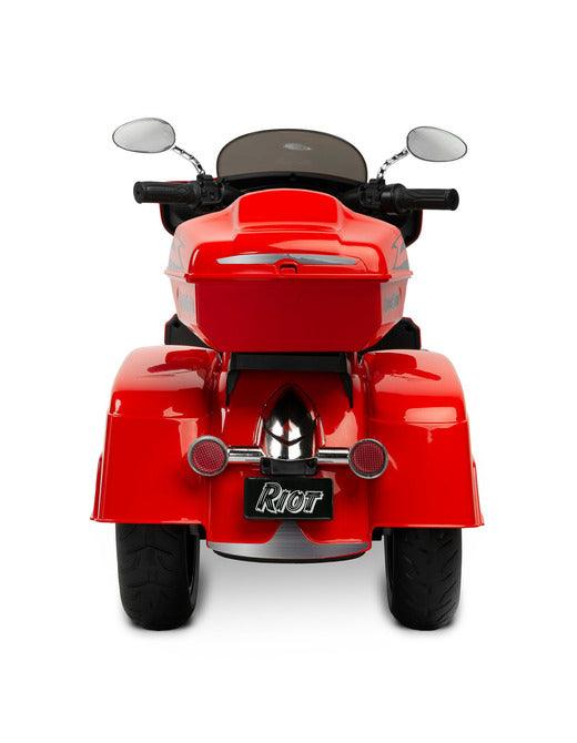Riot is a unique three-wheeled motorcycle from Toyz, thanks to which children will be able to experience a motorcycle adventure. Just like a real motorcycle, the Riot has an easy-to-use handlebar throttle and brake pedal. Driving comfort is guaranteed by solid EVA foam wheels, a comfortable eco-leather seat and a multimedia panel with bluetooth. There is also a horn button in the multimedia panel, and a siren button in the police model.