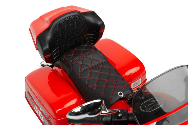 Riot is a unique three-wheeled motorcycle from Toyz, thanks to which children will be able to experience a motorcycle adventure. Just like a real motorcycle, the Riot has an easy-to-use handlebar throttle and brake pedal. Driving comfort is guaranteed by solid EVA foam wheels, a comfortable eco-leather seat and a multimedia panel with bluetooth. There is also a horn button in the multimedia panel, and a siren button in the police model.