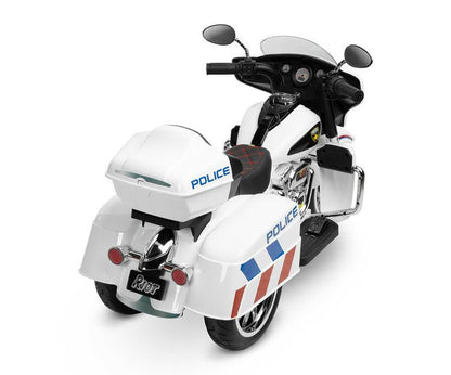 Riot is a unique three-wheeled motorcycle from Toyz, thanks to which children will be able to experience a motorcycle adventure. Just like a real motorcycle, the Riot has an easy-to-use handlebar throttle and brake pedal. Driving comfort is guaranteed by solid EVA foam wheels, a comfortable eco-leather seat and a multimedia panel with bluetooth. There is also a horn button in the multimedia panel, and a siren button in the police model.