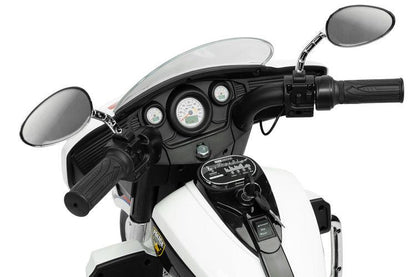 Riot is a unique three-wheeled motorcycle from Toyz, thanks to which children will be able to experience a motorcycle adventure. Just like a real motorcycle, the Riot has an easy-to-use handlebar throttle and brake pedal. Driving comfort is guaranteed by solid EVA foam wheels, a comfortable eco-leather seat and a multimedia panel with bluetooth. There is also a horn button in the multimedia panel, and a siren button in the police model.