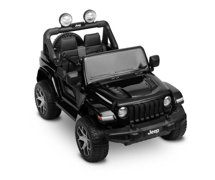 Jeep Rubicon is a battery vehicle, which is a licensed version of the well-known off-roader. The faithful reproduction of the Jeep's appearance will delight both small drivers and parents. Driving comfort is ensured by rear axle shock absorption and a seat with eco-leather upholstery. Easier off-road driving will be ensured by 4 motors driving 30-centimeter wheels made of EVA foam.