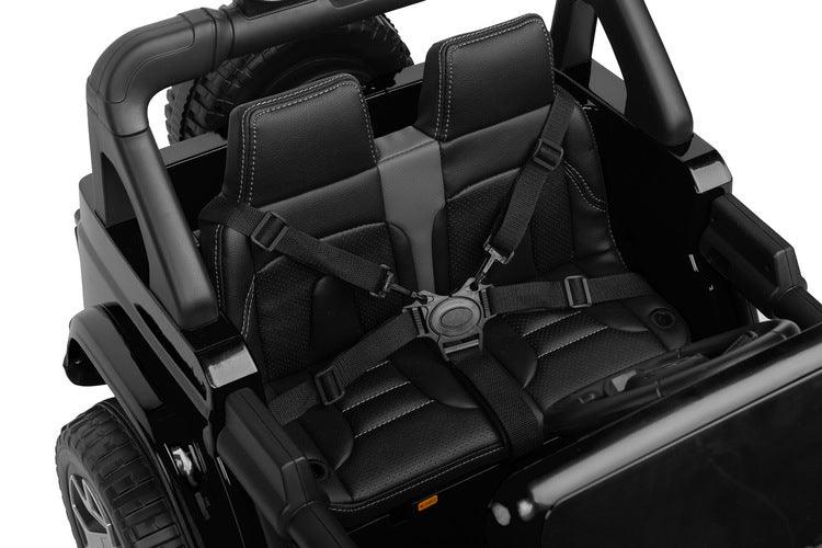 Jeep Rubicon is a battery vehicle, which is a licensed version of the well-known off-roader. The faithful reproduction of the Jeep's appearance will delight both small drivers and parents. Driving comfort is ensured by rear axle shock absorption and a seat with eco-leather upholstery. Easier off-road driving will be ensured by 4 motors driving 30-centimeter wheels made of EVA foam.