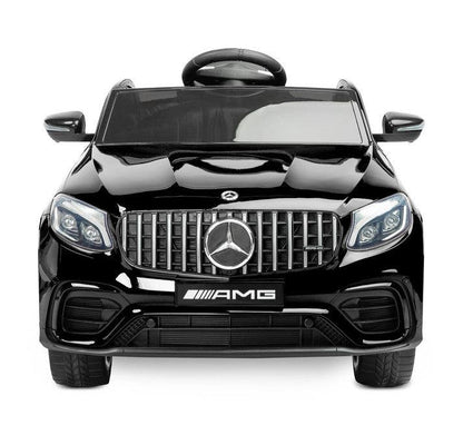 The Mercedes AMG GLC 63S is a Toyz licensed battery vehicle, which is modeled on the expressive and dynamic SUV of the German brand. The distinctive body line and unique design of the lights prove its uniqueness. The seat is covered with eco-leather and has 5-point safety belts with overlays on the shoulders.The comfort of the ride is ensured by the foam wheels, while parents will love the retractable wheels for easy carrying and the remote control.