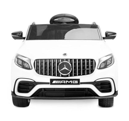 The Mercedes AMG GLC 63S is a Toyz licensed battery vehicle, which is modeled on the expressive and dynamic SUV of the German brand. The distinctive body line and unique design of the lights prove its uniqueness. The seat is covered with eco-leather and has 5-point safety belts with overlays on the shoulders.The comfort of the ride is ensured by the foam wheels, while parents will love the retractable wheels for easy carrying and the remote control.