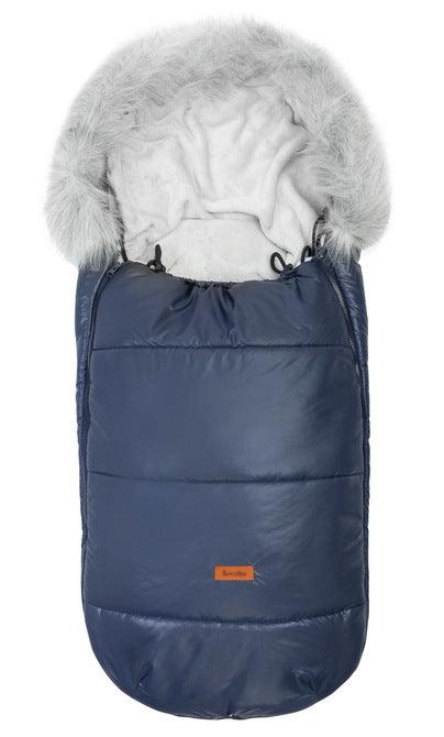 Orso romper bag has a waterproof, easy to keep clean over layer with aesthetic quilting. On the inside there is a layer of soft polar fleece. The layer of fluffy, anti-allergic nonwoven fabric provides effective protection and comfort. Artificial fur by the hood that can be unfastened makes it look exceptional. The romper bag fits pushchairs of any style. It can be used in prams, strollers, and for sledges. It has holes for belts and a zip at the entire length.