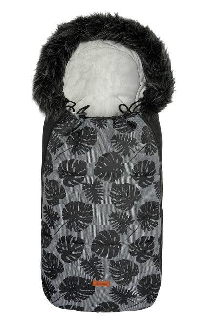 Olaf romper bag is perfect for walks in colder temperatures. It combines a waterproof, easy to keep clean outer layer and soft polar fleece on the inside. Thanks to a fluffy, anti-allergic non-woven fabric it provides effective protection and comfort of a baby. Stylish patterns make the bag exceptional, and artificial fur by the hood with the option of unfastening make it look unique. The romper bag fits pushchairs of any style. It can be used in prams, strollers, and for sledges.