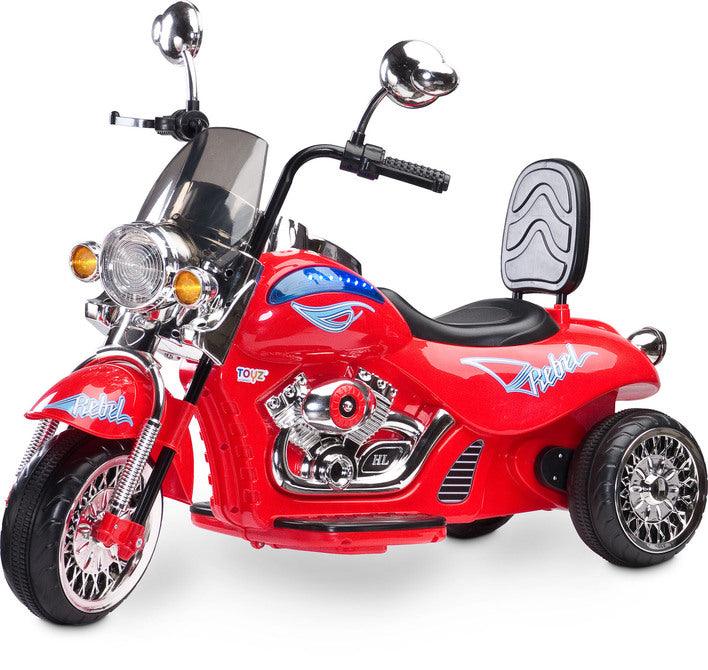 Rebel is a perfect choice for those little motorbike-lovers. This large ride-on-vehicle will accompany your child for many years of fun and adventure. Rebel is propelled with two electric motors (30 Watts total), supplied with a 7Ah battery.